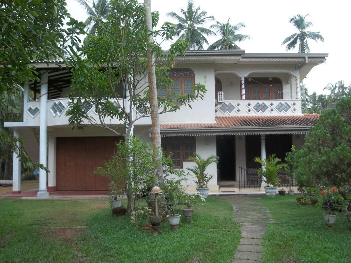Anura Home Stay Kalutara Bagian luar foto