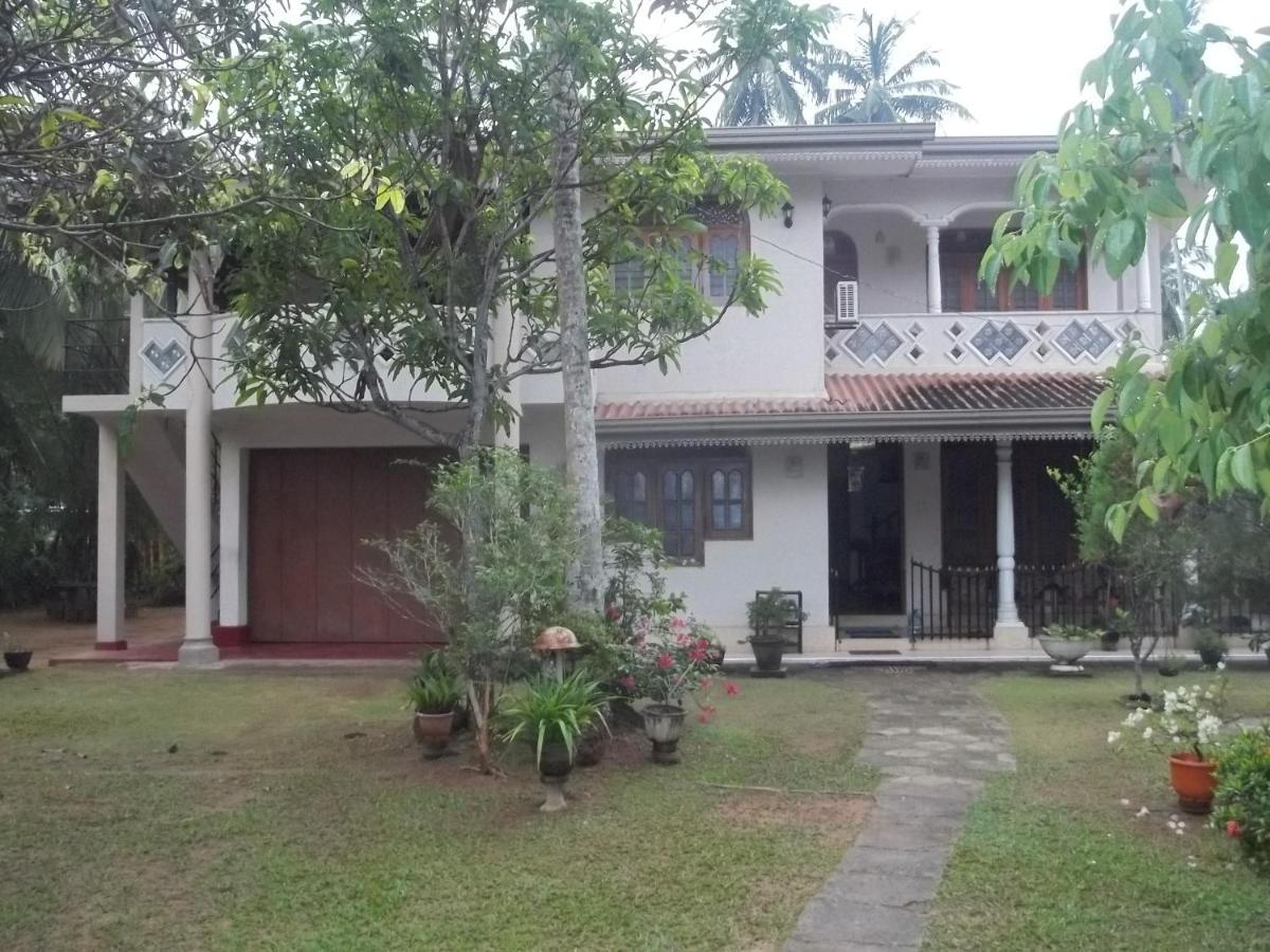 Anura Home Stay Kalutara Bagian luar foto