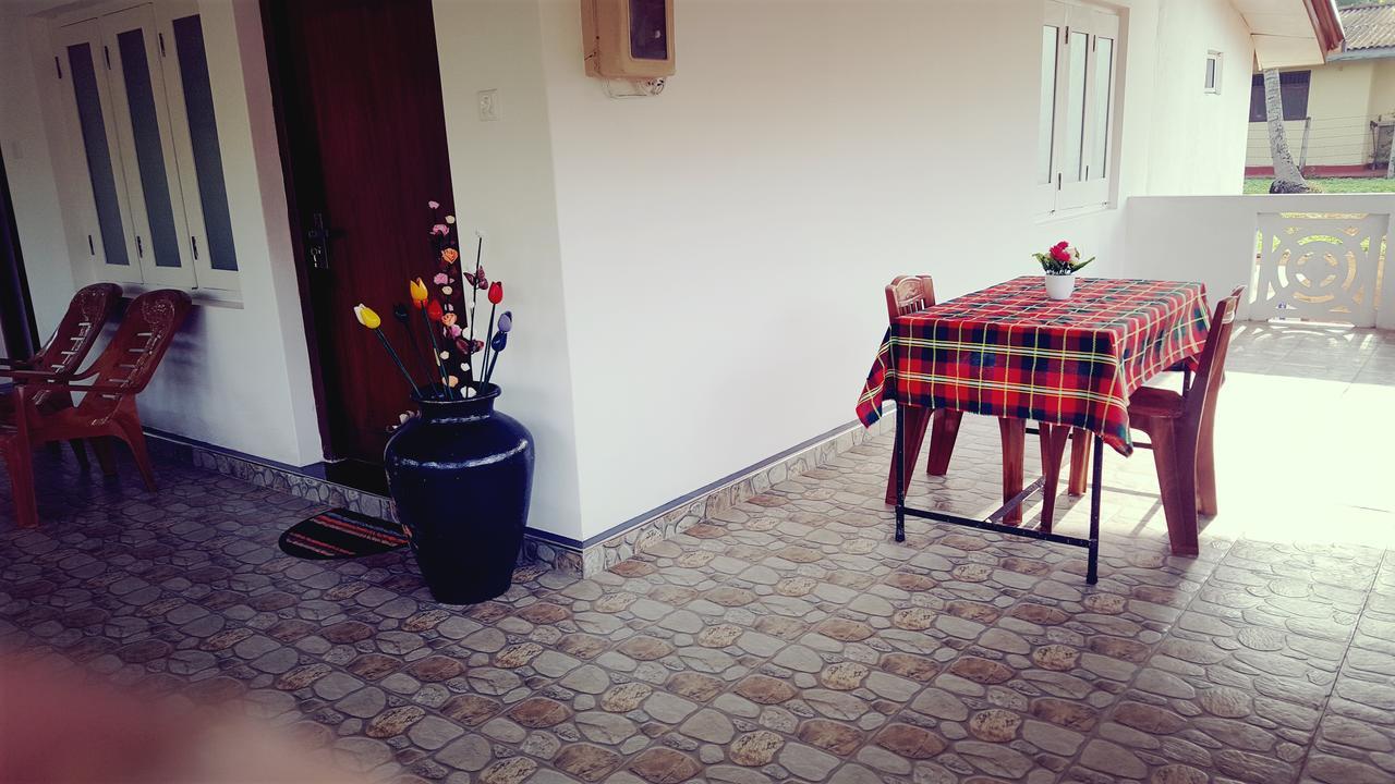 Anura Home Stay Kalutara Bagian luar foto