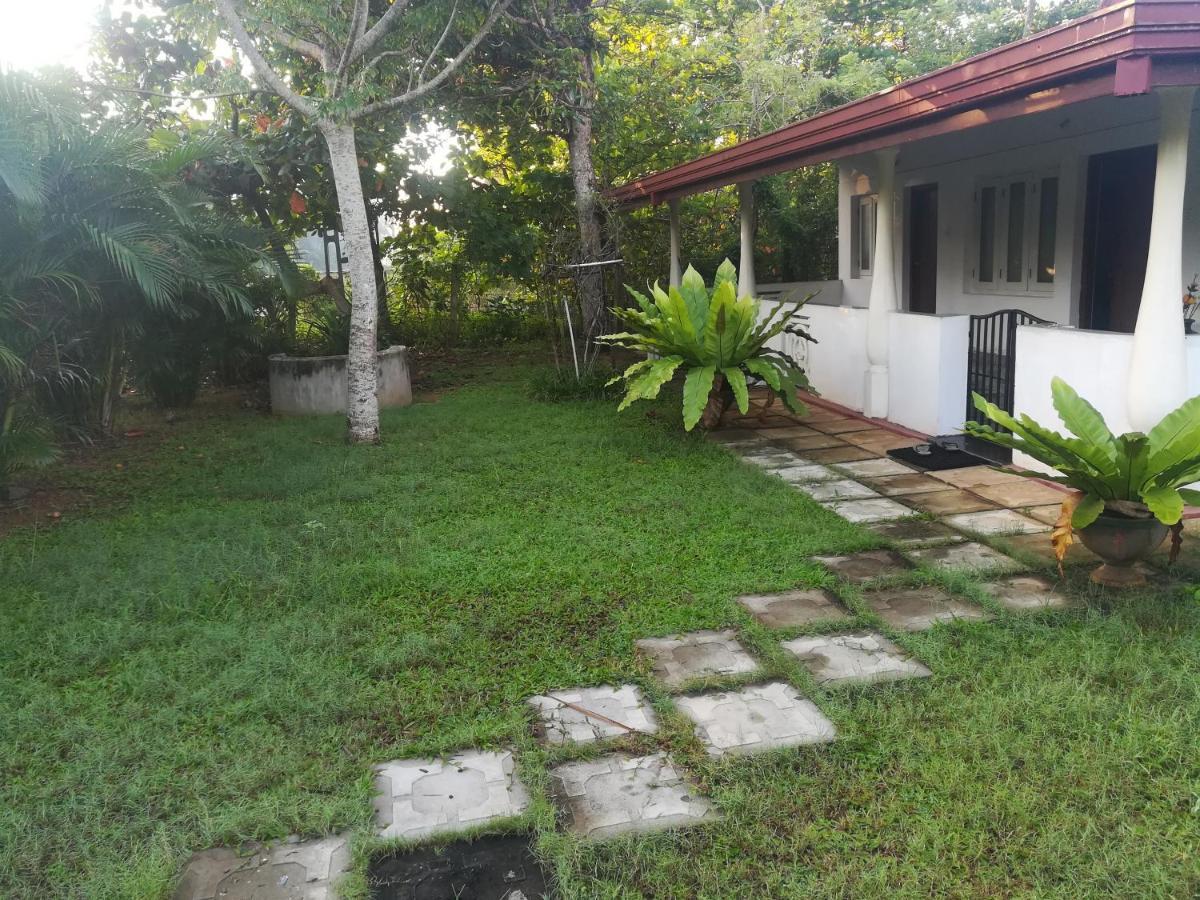Anura Home Stay Kalutara Bagian luar foto